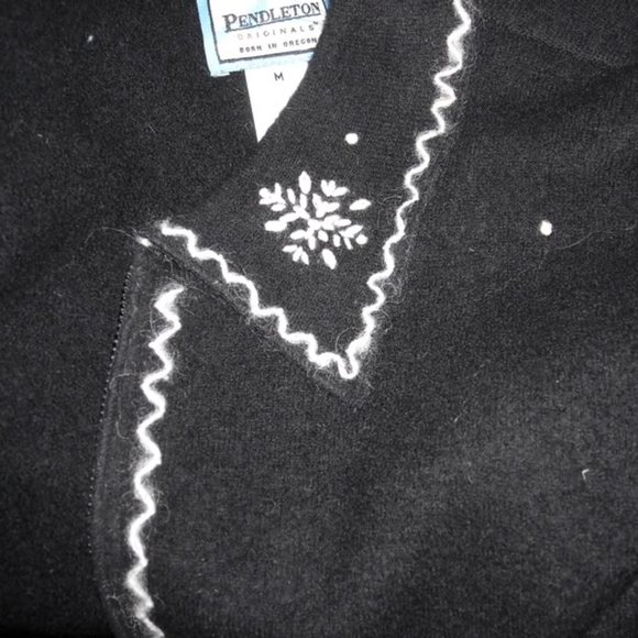Womens Pendleton Black Wool Snowflake Cardigan Sweater Light Jacket Medium - Picture 3 of 6